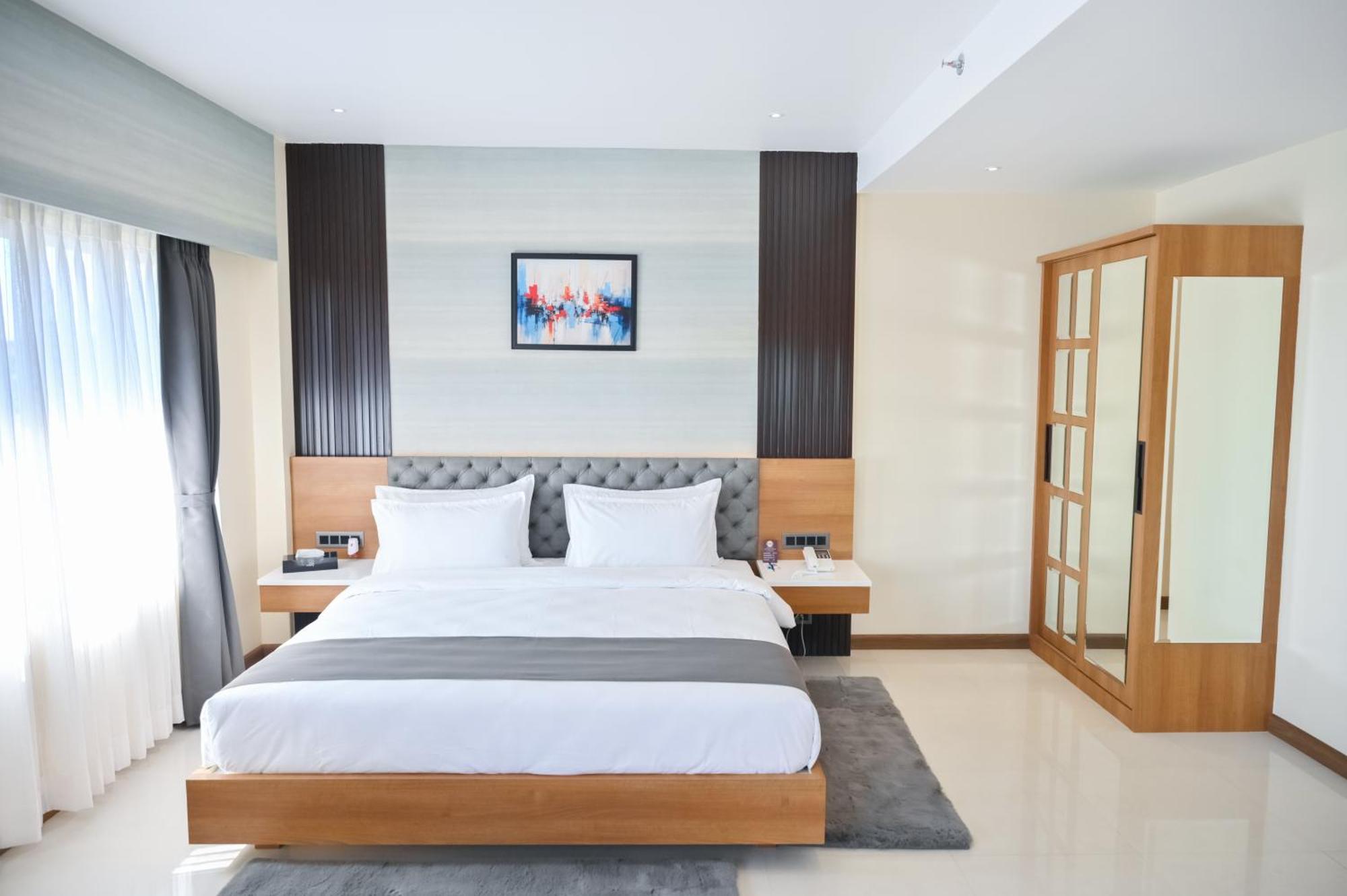 Hotel Barak View Residency Сілчар Екстер'єр фото